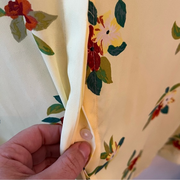 ANN TAYLOR  factory Yellow Floral Button Down Long Sleeve Blouse - Picture 4 of 8